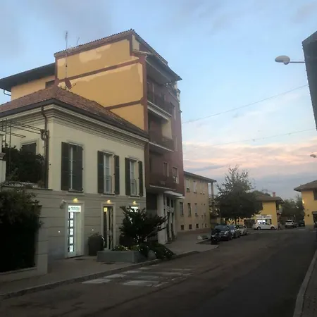 Alex House