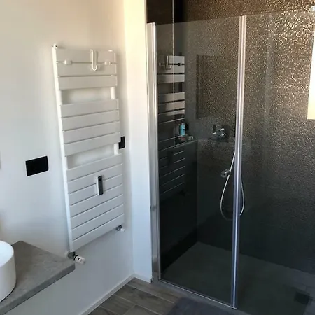Alex House Apartment *